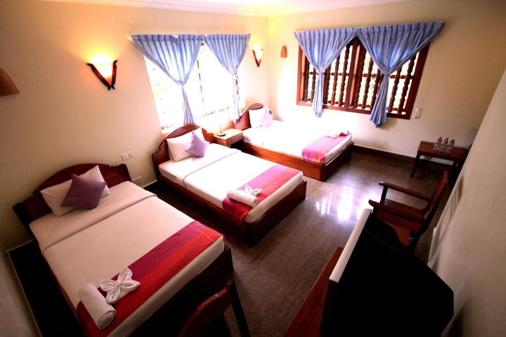 Forest King Hotel Ciudad de Siem Riep Habitación foto