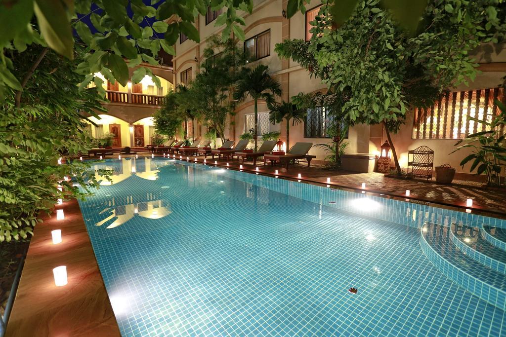 Forest King Hotel Ciudad de Siem Riep Exterior foto
