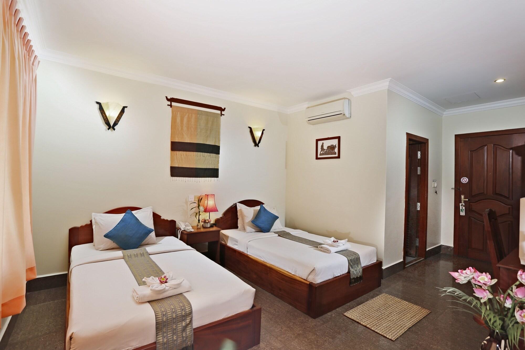 Forest King Hotel Ciudad de Siem Riep Exterior foto